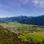 Lisa Chalet *
