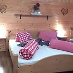 Lisa Chalet *